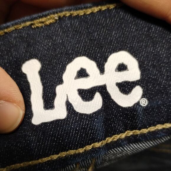 NWT Lee Womens Plus Size XXL Deep Dyed Dark Wash Pull-On Stretch High Rise Jeans - Picture 3 of 5